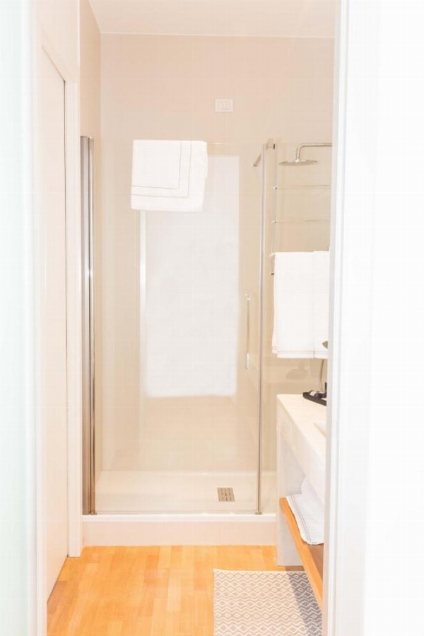 200 ROOMS & TERRACE image 16