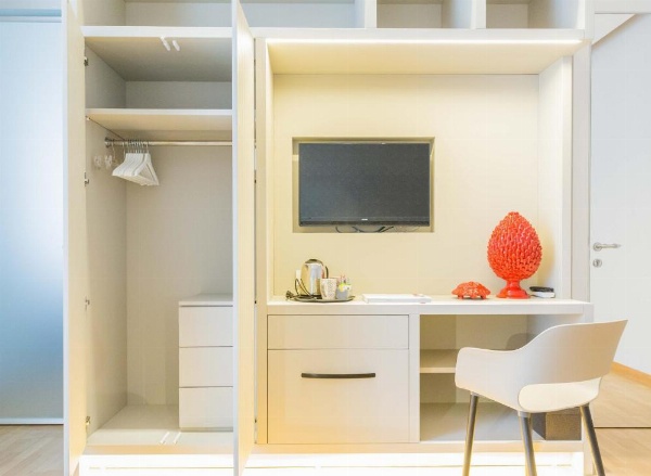 200 ROOMS & TERRACE image 21